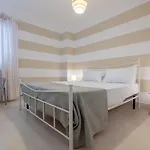 度假居 Beachside Retreat
