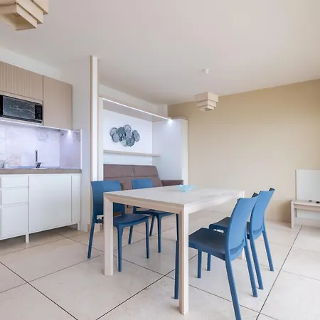 Beachside Retreat בית נופש