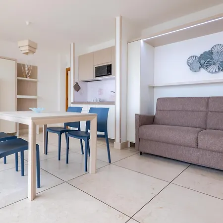 Torre Pali Beachside Retreat