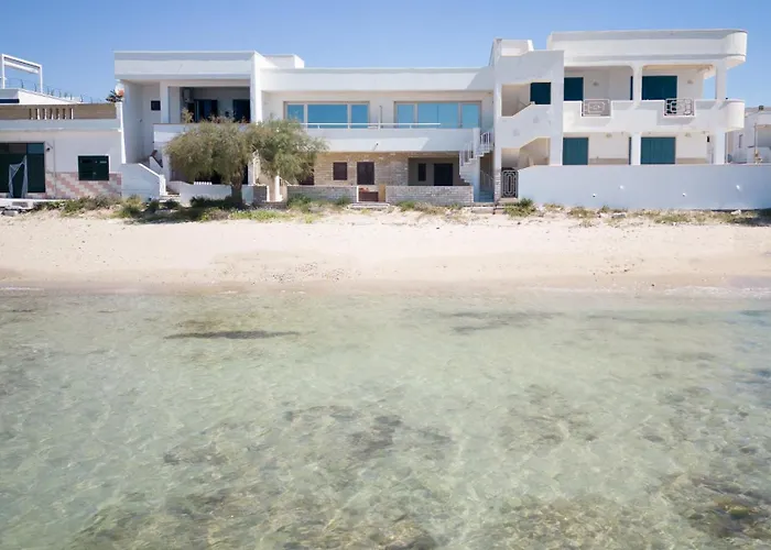 Beachside Retreat * Torre Pali